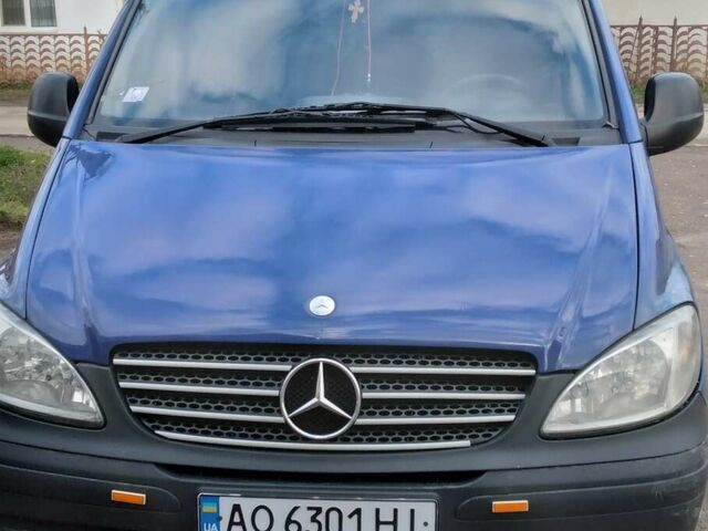 Синий Мерседес Вито, объемом двигателя 2.2 л и пробегом 402 тыс. км за 6500 $, фото 1 на Automoto.ua