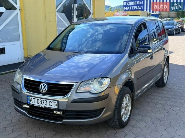 Синий Мерседес Вито, объемом двигателя 2.15 л и пробегом 281 тыс. км за 6500 $, фото 1 на Automoto.ua