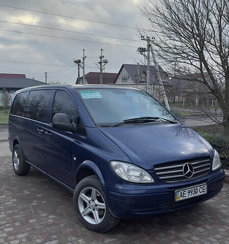 Синий Мерседес Вито, объемом двигателя 2.15 л и пробегом 420 тыс. км за 8300 $, фото 1 на Automoto.ua