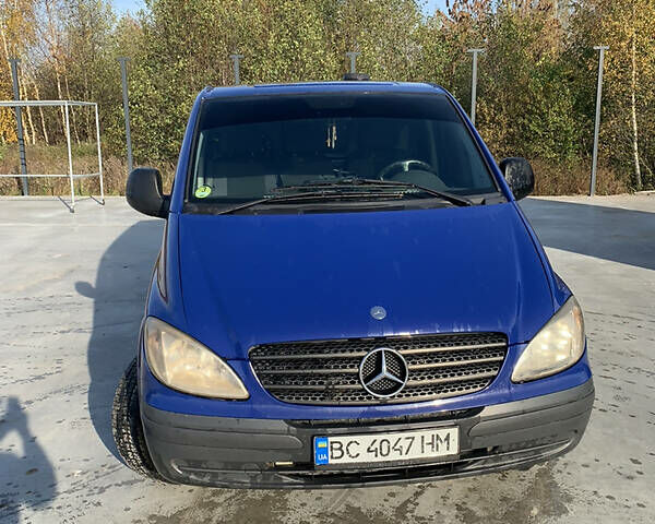 Синий Мерседес Вито, объемом двигателя 2.2 л и пробегом 328 тыс. км за 6500 $, фото 1 на Automoto.ua