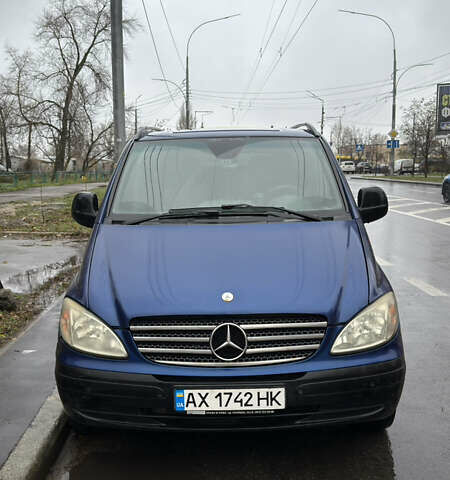 Синий Мерседес Вито, объемом двигателя 2.15 л и пробегом 362 тыс. км за 8299 $, фото 1 на Automoto.ua