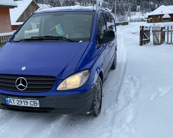Синий Мерседес Вито, объемом двигателя 2.2 л и пробегом 350 тыс. км за 7900 $, фото 1 на Automoto.ua