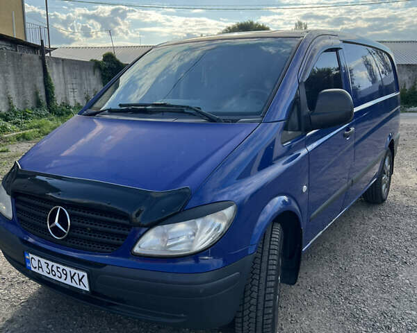 Синій Мерседес Віто, об'ємом двигуна 2.15 л та пробігом 432 тис. км за 5600 $, фото 1 на Automoto.ua