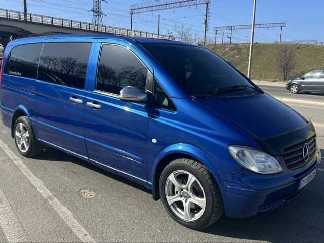 Синий Мерседес Вито, объемом двигателя 2.1 л и пробегом 468 тыс. км за 9800 $, фото 1 на Automoto.ua
