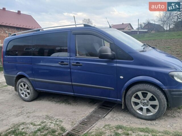 Синий Мерседес Вито, объемом двигателя 2.2 л и пробегом 204 тыс. км за 7200 $, фото 1 на Automoto.ua