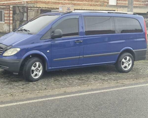 Синий Мерседес Вито, объемом двигателя 2.1 л и пробегом 496 тыс. км за 7800 $, фото 1 на Automoto.ua