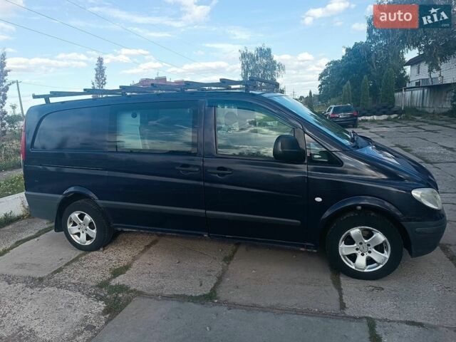 Синий Мерседес Вито, объемом двигателя 2.15 л и пробегом 390 тыс. км за 8500 $, фото 1 на Automoto.ua