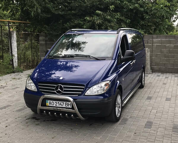 Синий Мерседес Вито, объемом двигателя 2.15 л и пробегом 221 тыс. км за 10000 $, фото 1 на Automoto.ua