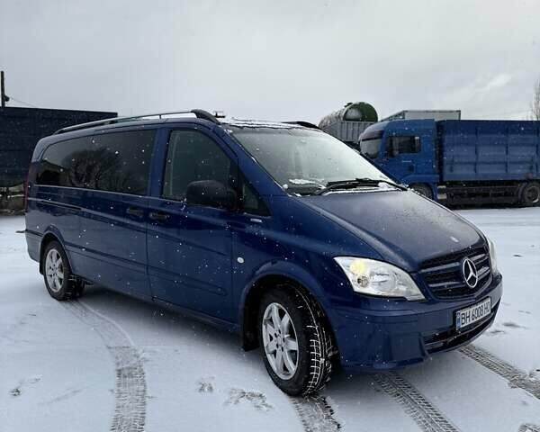 Синий Мерседес Вито, объемом двигателя 2.14 л и пробегом 367 тыс. км за 12700 $, фото 1 на Automoto.ua
