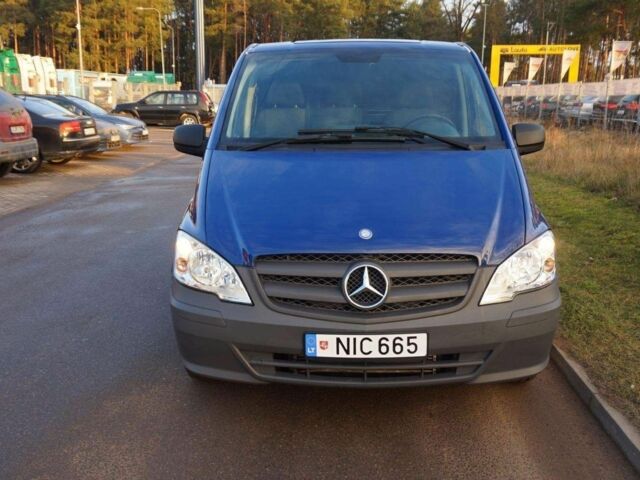 Синій Мерседес Віто, об'ємом двигуна 2.2 л та пробігом 145 тис. км за 8600 $, фото 1 на Automoto.ua