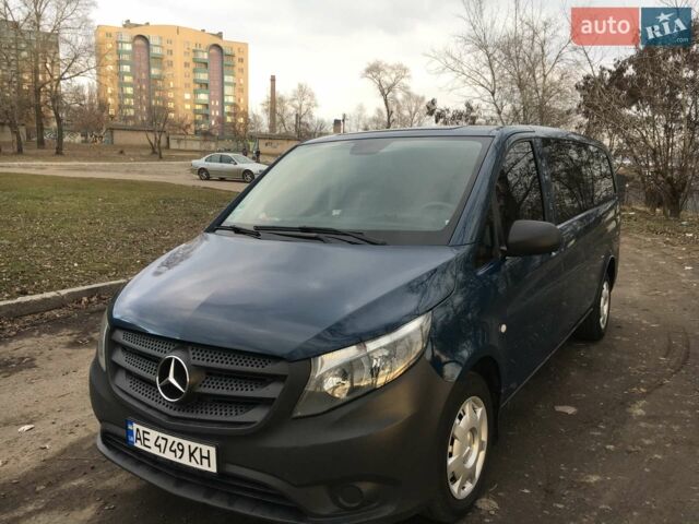 Синий Мерседес Вито, объемом двигателя 2.1 л и пробегом 277 тыс. км за 18000 $, фото 1 на Automoto.ua