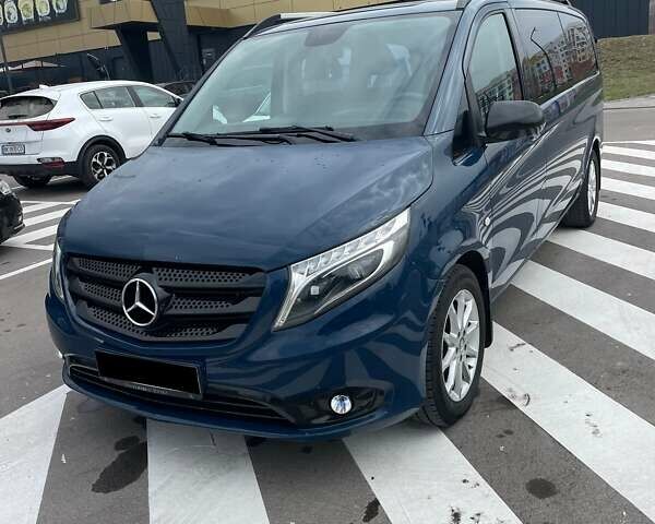 Синій Мерседес Віто, об'ємом двигуна 2.14 л та пробігом 326 тис. км за 17700 $, фото 1 на Automoto.ua