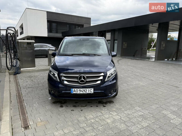 Мерседес Вито 2016 в Ужгороде на Automoto.ua Синий Мерседес Вито, объемом двигателя 2.14 л и пробегом 285 тыс. км за 24800 $, фото 1 на Automoto.ua