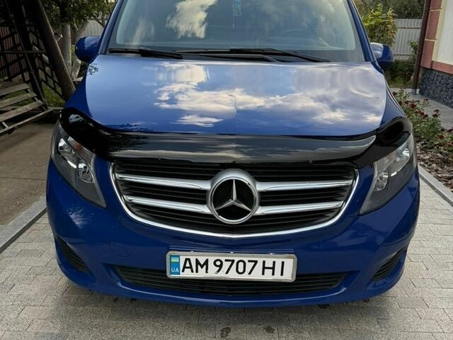 Синій Мерседес Віто, об'ємом двигуна 2.14 л та пробігом 282 тис. км за 15999 $, фото 1 на Automoto.ua