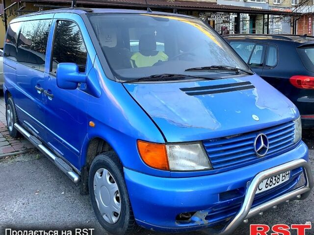 Синий Мерседес Вито, объемом двигателя 2.3 л и пробегом 157 тыс. км за 4000 $, фото 1 на Automoto.ua