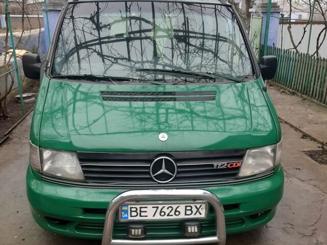 Зелений Мерседес Віто, об'ємом двигуна 2.2 л та пробігом 250 тис. км за 5000 $, фото 1 на Automoto.ua