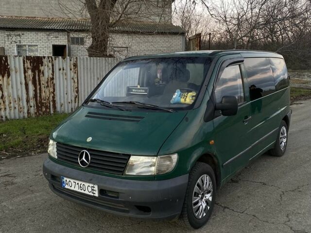 Зеленый Мерседес Вито, объемом двигателя 2.2 л и пробегом 250 тыс. км за 3500 $, фото 1 на Automoto.ua