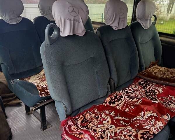 Зеленый Мерседес Вито, объемом двигателя 2.3 л и пробегом 700 тыс. км за 3100 $, фото 1 на Automoto.ua