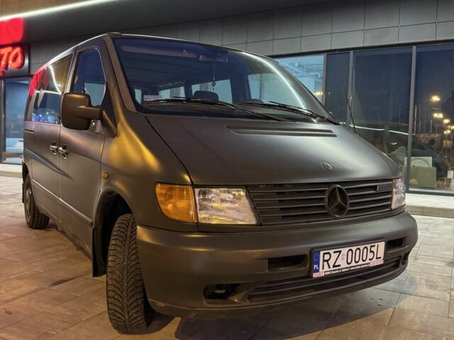 Зеленый Мерседес Вито, объемом двигателя 2.3 л и пробегом 182 тыс. км за 1700 $, фото 1 на Automoto.ua