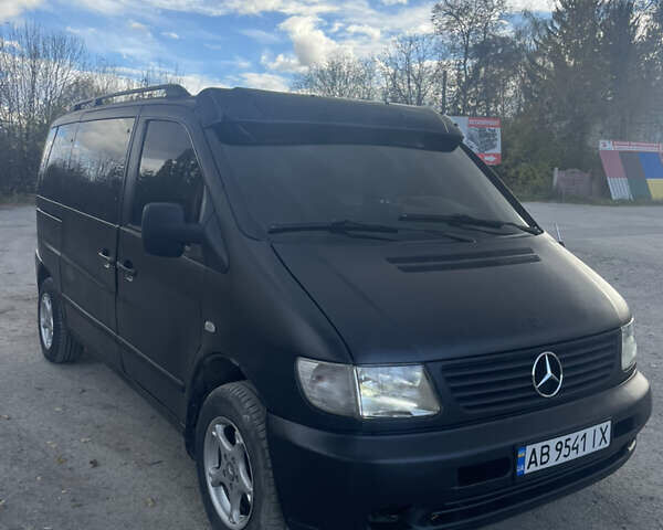 Зеленый Мерседес Вито, объемом двигателя 2.15 л и пробегом 565 тыс. км за 9999 $, фото 1 на Automoto.ua