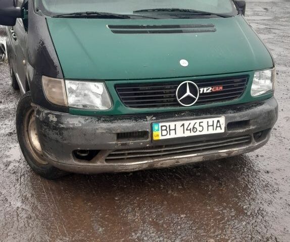 Зеленый Мерседес Вито, объемом двигателя 2.1 л и пробегом 400 тыс. км за 1500 $, фото 1 на Automoto.ua