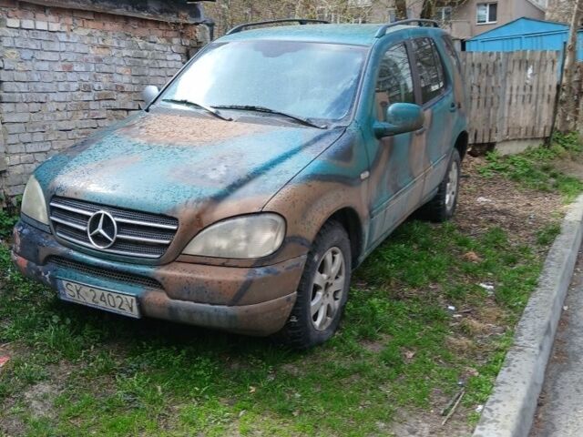 Черный Мерседес В123, объемом двигателя 3 л и пробегом 291 тыс. км за 3000 $, фото 1 на Automoto.ua