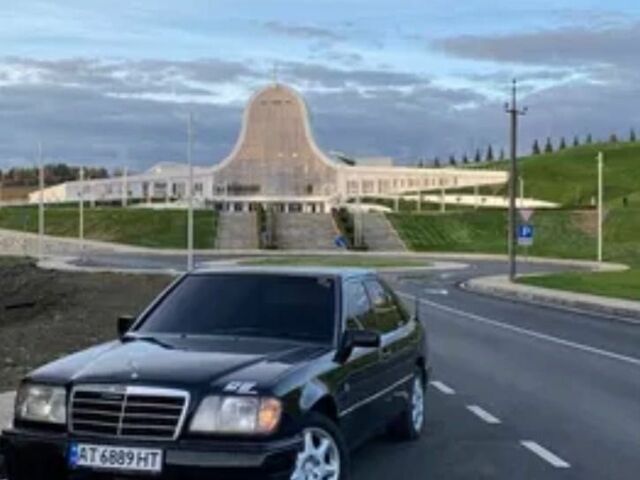 Черный Мерседес В124, объемом двигателя 2.3 л и пробегом 1 тыс. км за 2500 $, фото 1 на Automoto.ua