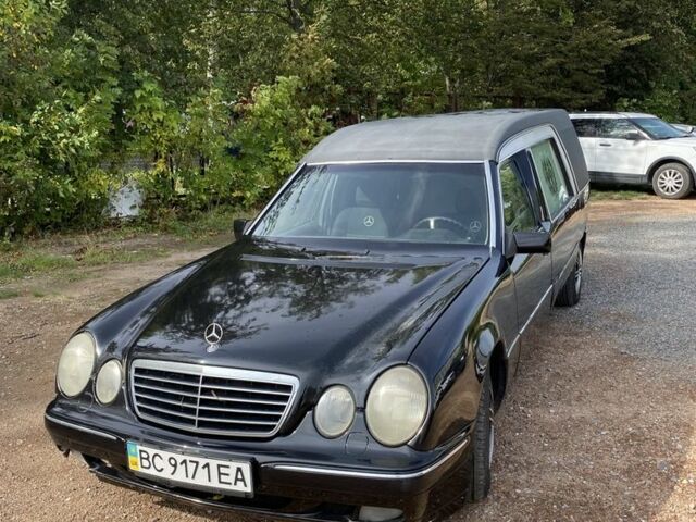 Чорний Мерседес В124, об'ємом двигуна 2.5 л та пробігом 350 тис. км за 5000 $, фото 1 на Automoto.ua