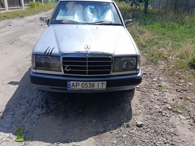 Сірий Мерседес В124, об'ємом двигуна 2.5 л та пробігом 100 тис. км за 1400 $, фото 1 на Automoto.ua