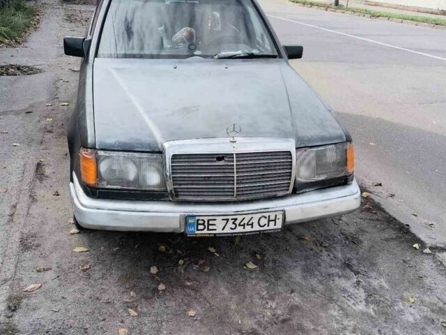 Сірий Мерседес В124, об'ємом двигуна 2.3 л та пробігом 300 тис. км за 382 $, фото 1 на Automoto.ua