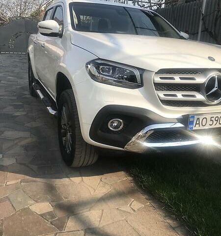 Белый Мерседес X-Class, объемом двигателя 2.5 л и пробегом 8 тыс. км за 48000 $, фото 1 на Automoto.ua