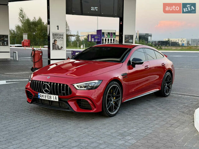 Красный Мерседес AMG GT 4-Door Coupe, объемом двигателя 4 л и пробегом 99 тыс. км за 90900 $, фото 1 на Automoto.ua