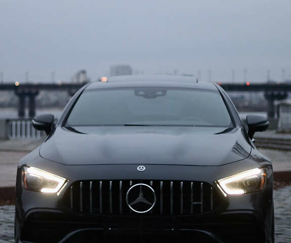 Серый Мерседес AMG GT 4-Door Coupe, объемом двигателя 3 л и пробегом 103 тыс. км за 69000 $, фото 1 на Automoto.ua