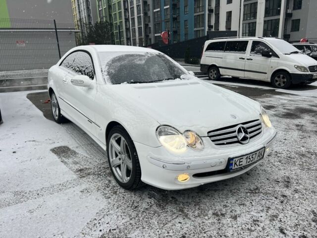 Белый Мерседес CLK-Class, объемом двигателя 2.6 л и пробегом 240 тыс. км за 5600 $, фото 1 на Automoto.ua