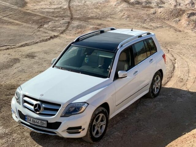 Білий Мерседес CLK-Class, об'ємом двигуна 2.1 л та пробігом 250 тис. км за 20019 $, фото 1 на Automoto.ua