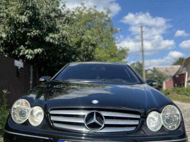 Черный Мерседес CLK-Class, объемом двигателя 2.1 л и пробегом 388 тыс. км за 6900 $, фото 1 на Automoto.ua