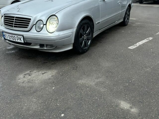 Сірий Мерседес CLK-Class, об'ємом двигуна 2 л та пробігом 317 тис. км за 3600 $, фото 1 на Automoto.ua