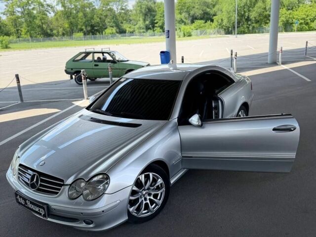 Серый Мерседес CLK-Class, объемом двигателя 0 л и пробегом 216 тыс. км за 6216 $, фото 1 на Automoto.ua