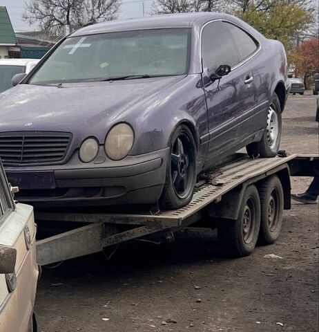 Синий Мерседес CLK-Class, объемом двигателя 0 л и пробегом 280 тыс. км за 1419 $, фото 1 на Automoto.ua