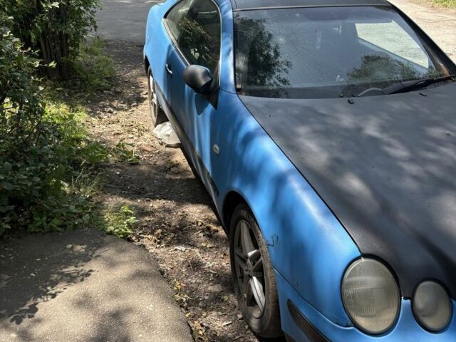 Синий Мерседес CLK-Class, объемом двигателя 0 л и пробегом 3 тыс. км за 2950 $, фото 1 на Automoto.ua