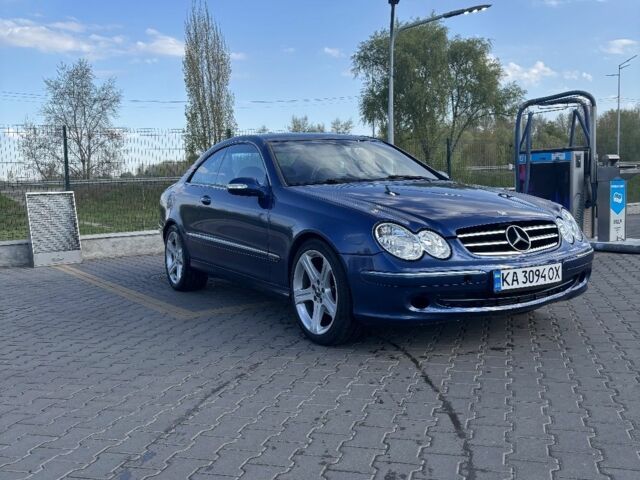 Синий Мерседес CLK-Class, объемом двигателя 2.7 л и пробегом 338 тыс. км за 3900 $, фото 1 на Automoto.ua