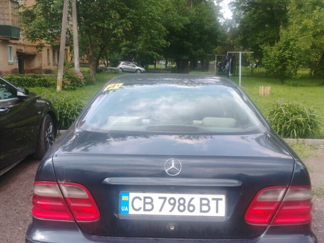 Синій Мерседес CLK-Class, об'ємом двигуна 2 л та пробігом 200 тис. км за 3947 $, фото 1 на Automoto.ua