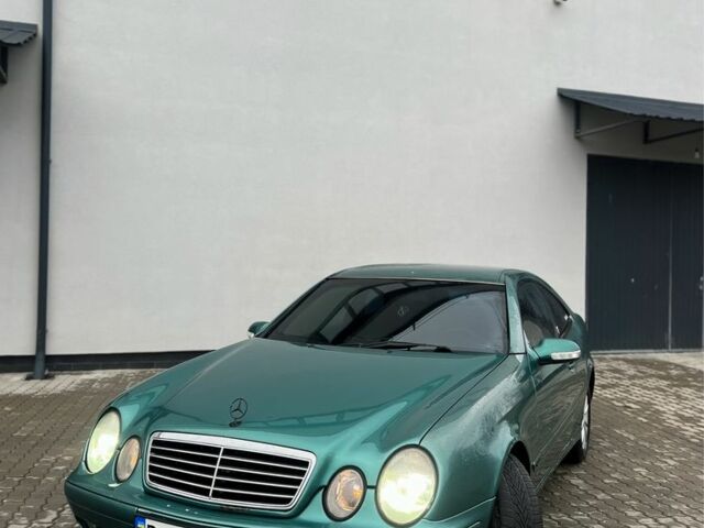 Зеленый Мерседес CLK-Class, объемом двигателя 2 л и пробегом 250 тыс. км за 2750 $, фото 1 на Automoto.ua