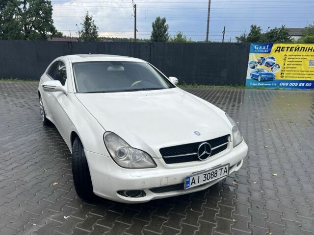 Білий Мерседес CLS серия, об'ємом двигуна 3.5 л та пробігом 248 тис. км за 8500 $, фото 1 на Automoto.ua