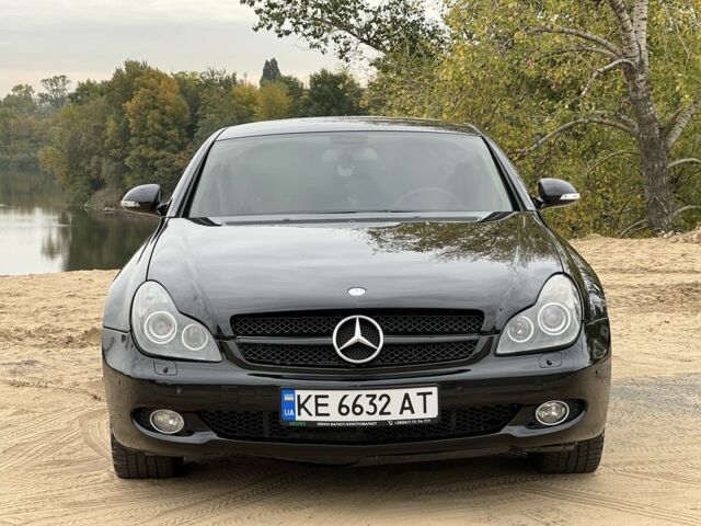 Чорний Мерседес CLS серия, об'ємом двигуна 3.5 л та пробігом 180 тис. км за 7500 $, фото 1 на Automoto.ua