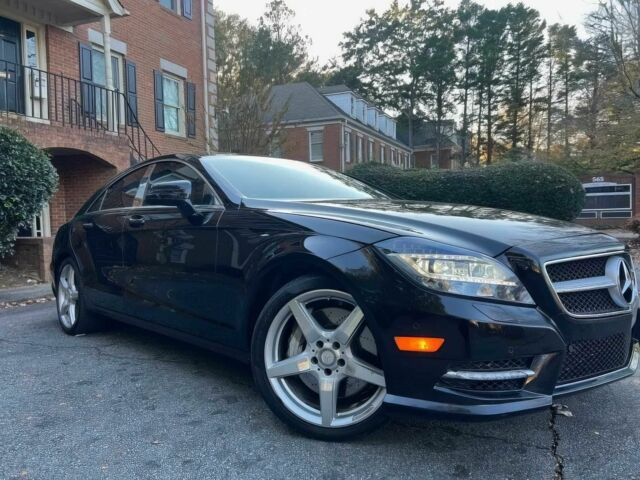 Черный Мерседес CLS серия, объемом двигателя 4.7 л и пробегом 83 тыс. км за 7600 $, фото 1 на Automoto.ua