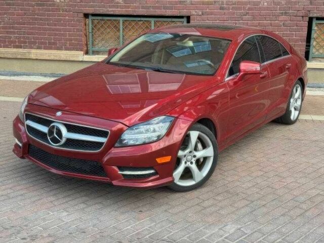 Червоний Мерседес CLS серия, об'ємом двигуна 4.7 л та пробігом 132 тис. км за 18700 $, фото 1 на Automoto.ua