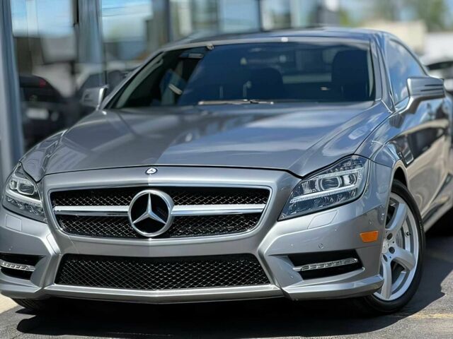 Серый Мерседес CLS серия, объемом двигателя 4.7 л и пробегом 86 тыс. км за 9500 $, фото 1 на Automoto.ua
