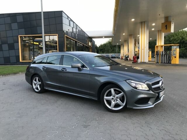 Сірий Мерседес CLS серия, об'ємом двигуна 2.2 л та пробігом 275 тис. км за 23900 $, фото 1 на Automoto.ua