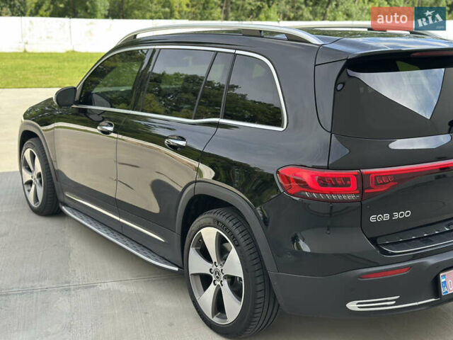 Черный Мерседес EQB, объемом двигателя 0 л и пробегом 10 тыс. км за 32000 $, фото 1 на Automoto.ua